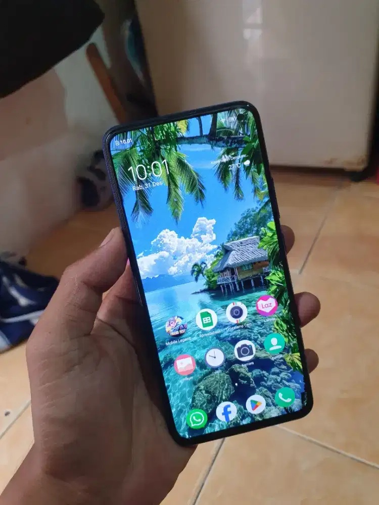 Vivo v19 ram 8/256 Hp ajah