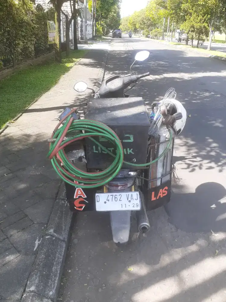 Las karbit dan las listrik