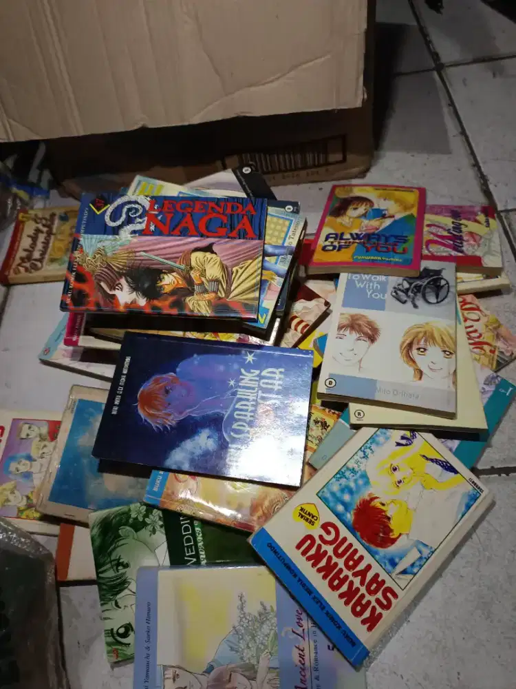 Buku cerita komik(borongan)