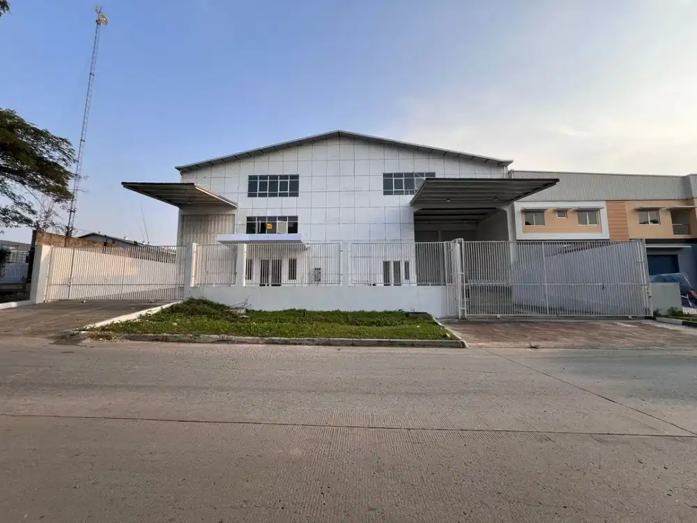 Sewa Gudang LT 2.240m2 LB 2.311m2 Siap Pakai Delta Silicon 3 Bekasi