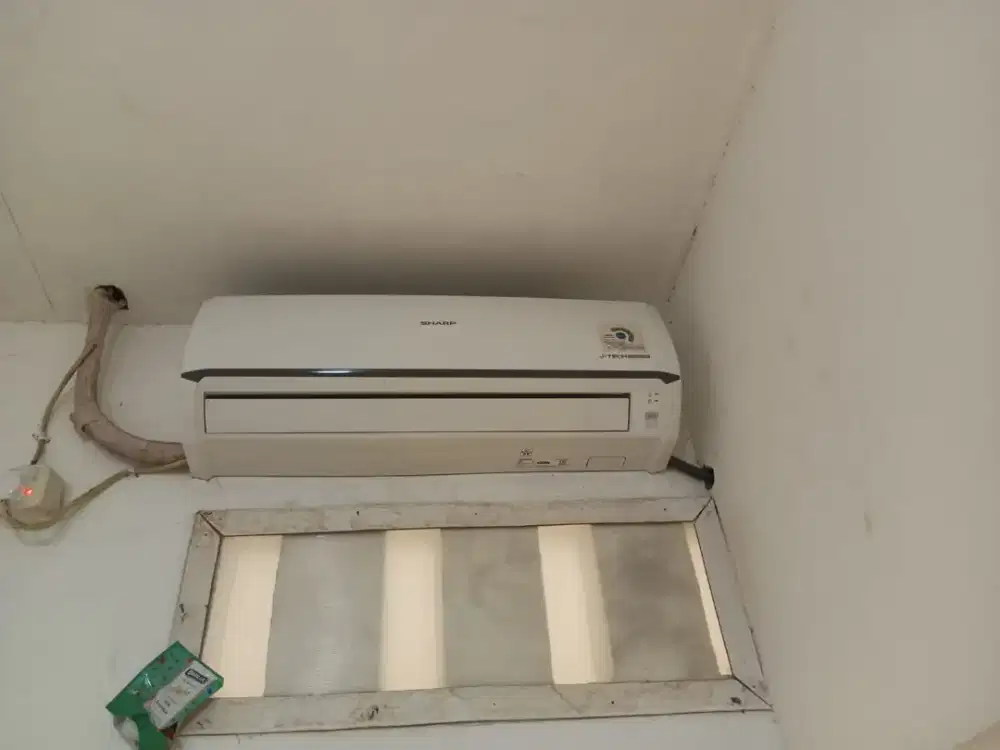 AC Sharp 1/2 PK, Bekas