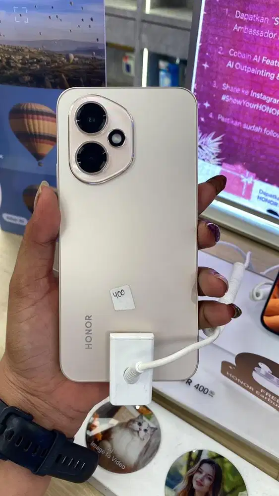 HONOR 400 FREE WATCH