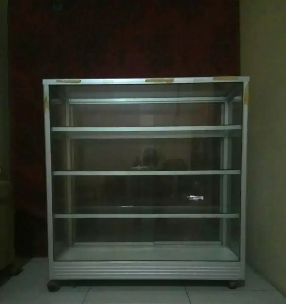 ETALASE KACA ukuran 1m