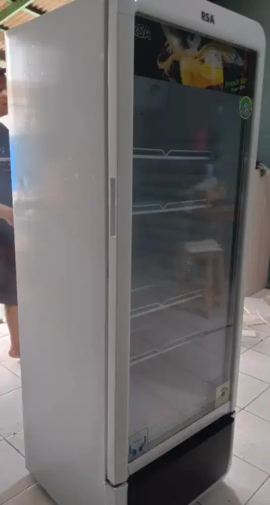 Lemari pendingin AGATE420 4 RAK