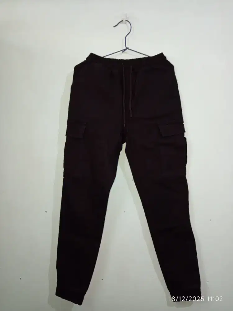 Celana cargo pria wanita