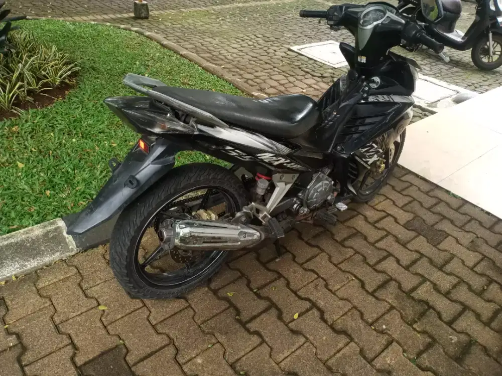 Dijual cepat kondisi mesin mati,kompresi nya gk ada