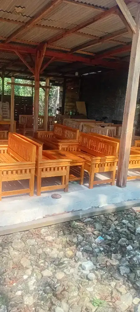 Kursi panjang/ resban