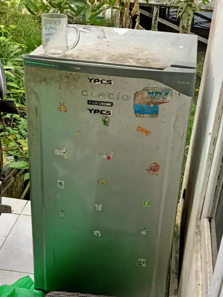 Kulkas Toshiba Glacio