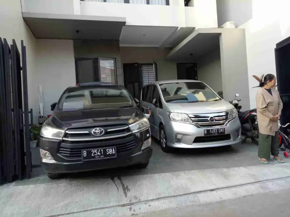 rumah 2 lt di lokasi yang sangat strategis Cipayung jkt timur