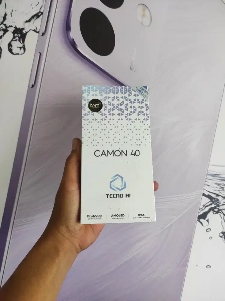 Berminat silahkan WA Tecno Camon 40 8+8/256 Garansi resmi 13bln