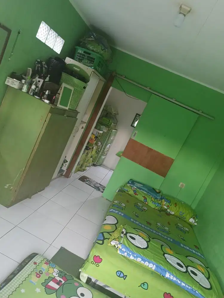 Dijual rumah 3 tingkat dengan harga murah