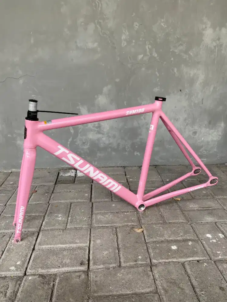Frameset Fixedgear / Fixie Tsunami SNM100 Pink