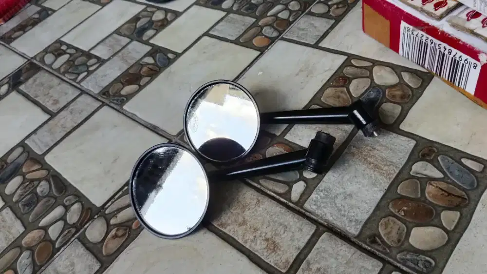 spion bulat retro