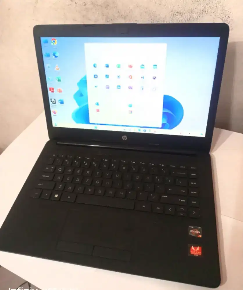Laptop AMD Ryzen 5 HP 14-cm0077 second normal (RAM8+nvme128+1 TB HDD)