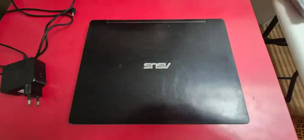 Asus TP300L 4+8mb HDD 500gb matot