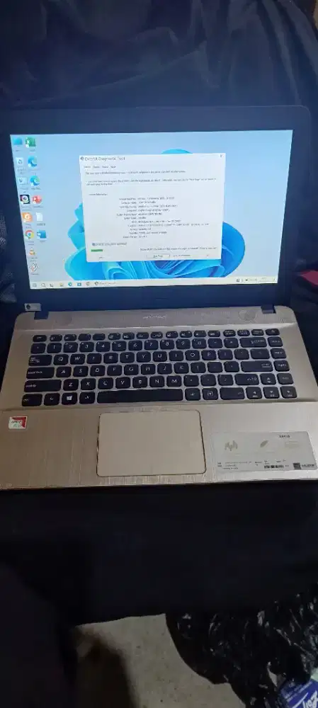 Laptop Asus x441ba AMD A9 ram 4gb SSD 128/hdd500gb