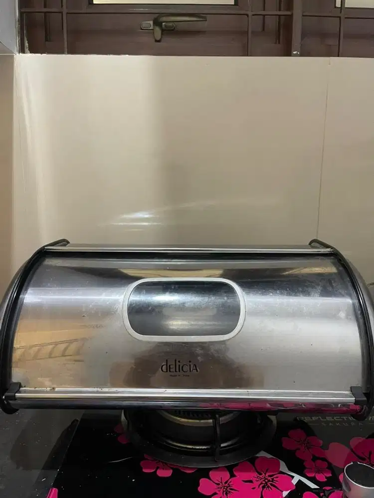 Tempat roti merk delicia harga nett 50.000