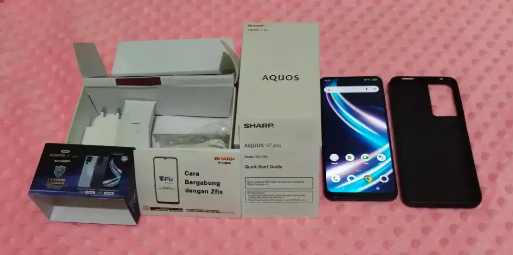 Sharp V7 Plus 4/128 NFC Like new