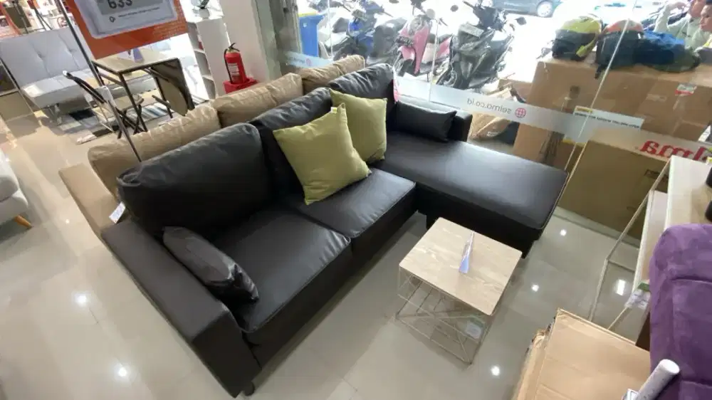 Leander Sofa Sudut Kulit