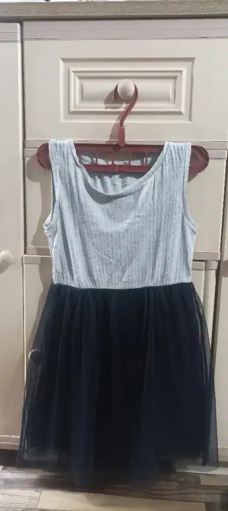 UNI QLO DRESS ANAK Size 130