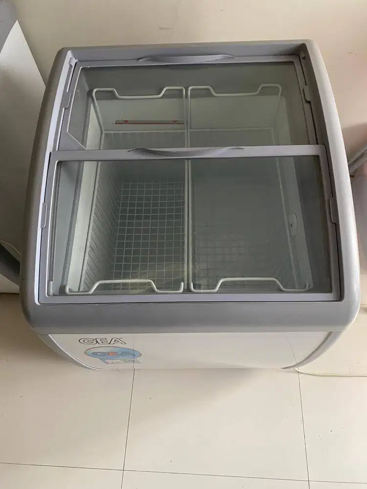 Frezzer Showcase GEA SD 160 BY