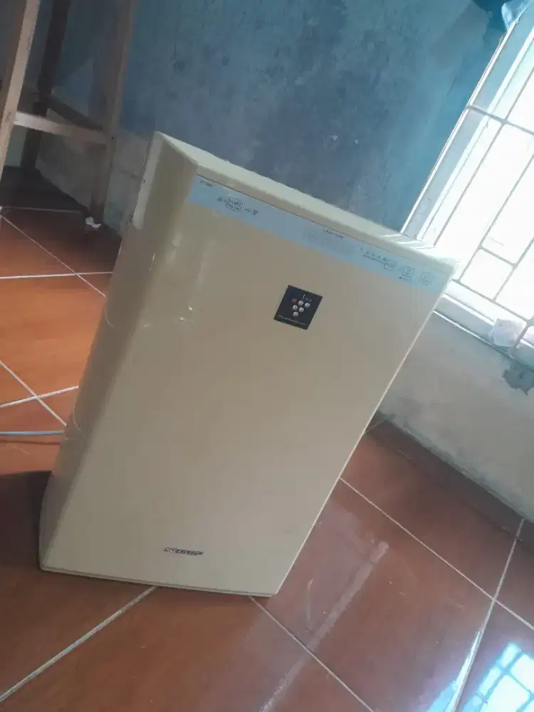 Air Purifier merek Sharp