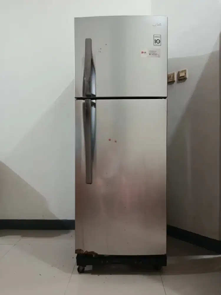 Kulkas 2 pintu bekas