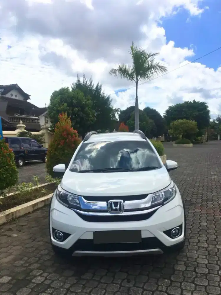 Brv e CVT 2017 putih matic