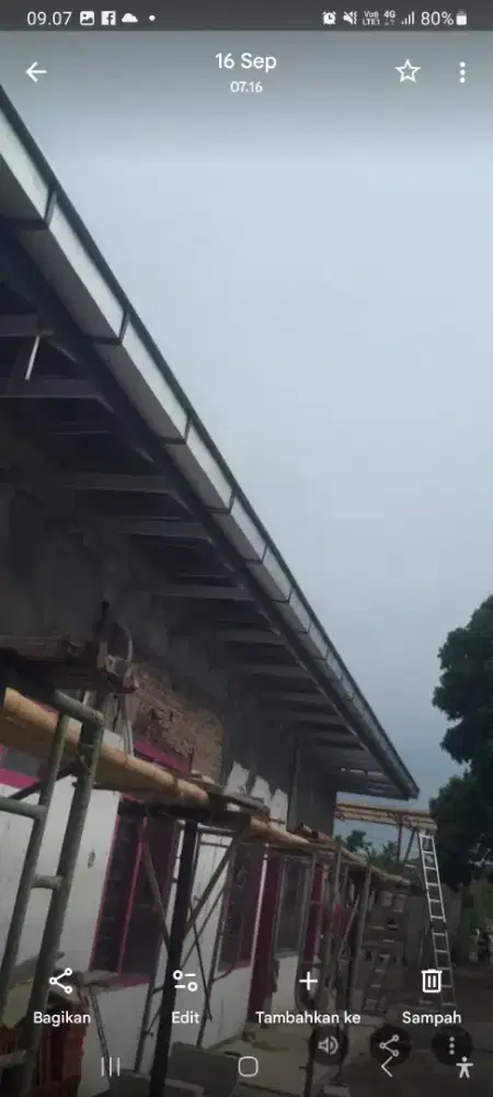 Pemborong/Tukang talang dan atap