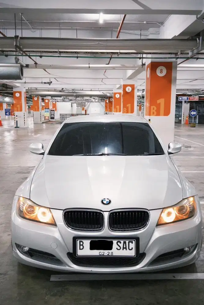 BMW 320i E90 LCI idrive 2009