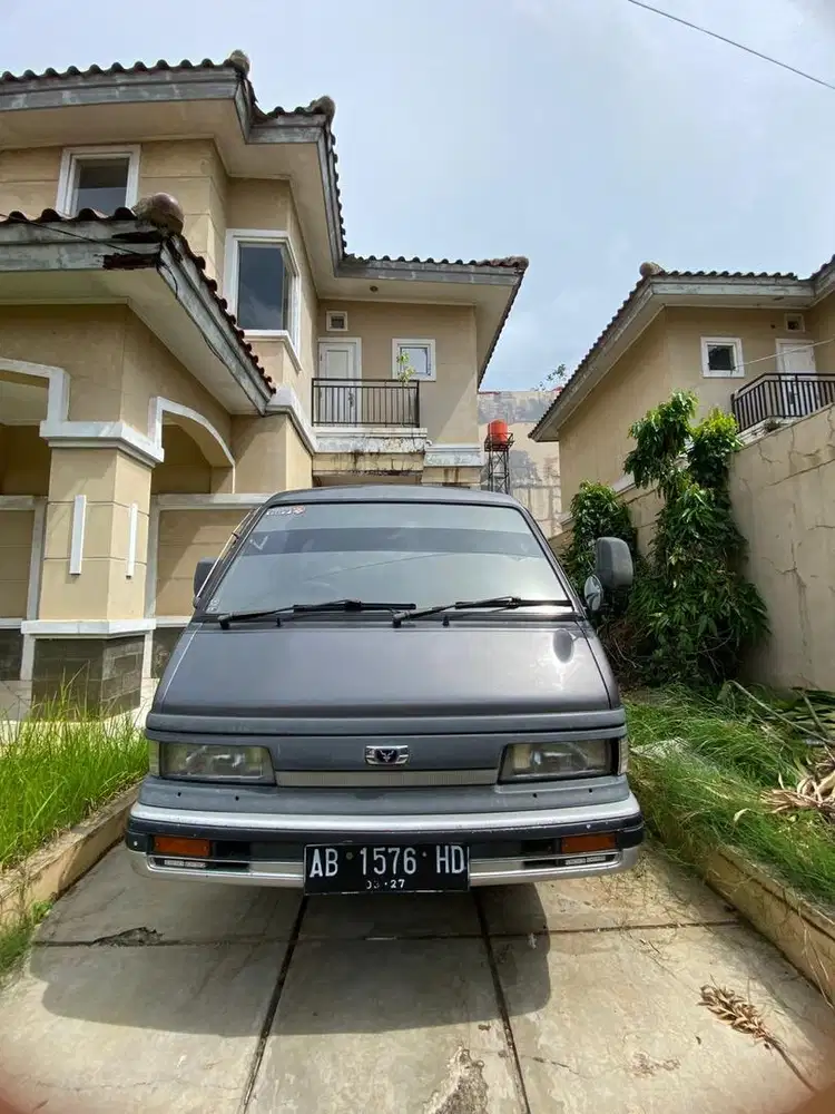 MAZDA E2000 1997 ABU ABU