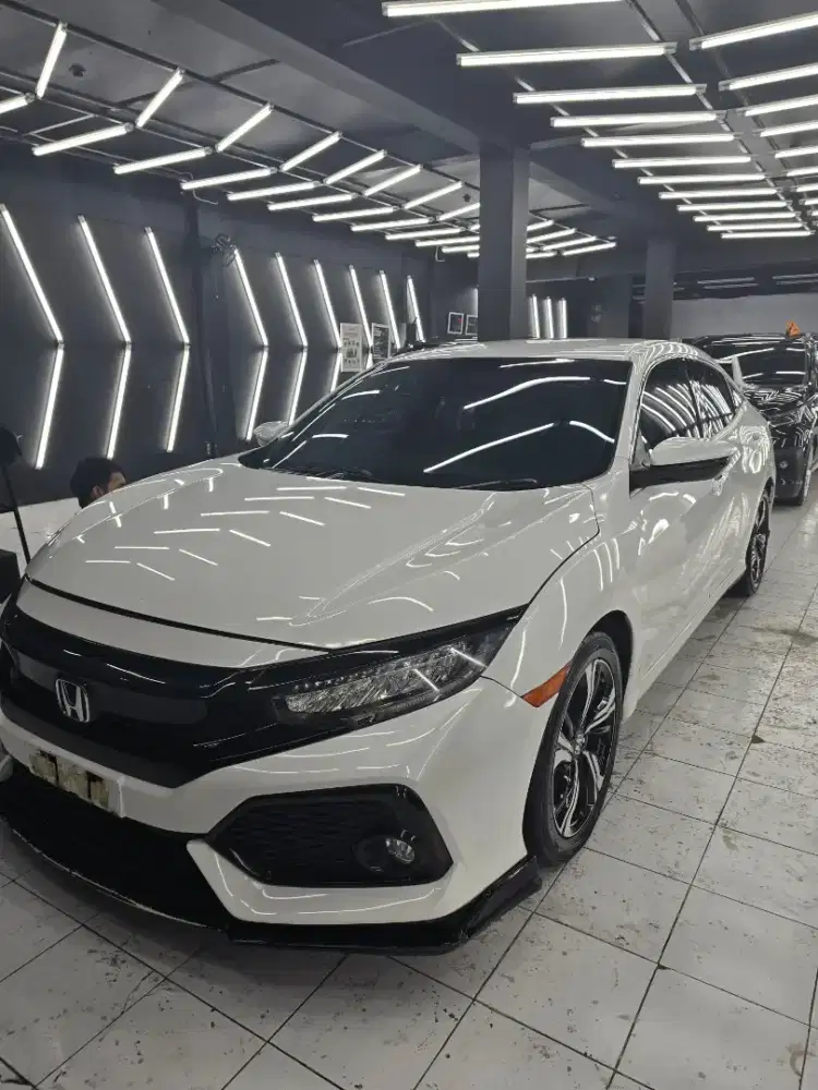 Dijual Cepat Mobil Honda Civic Turbo RS HS 2019 Mulus Low Kilometer