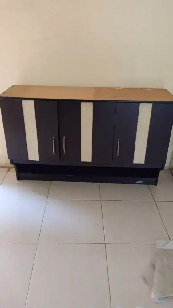 Lemari dapur gantung