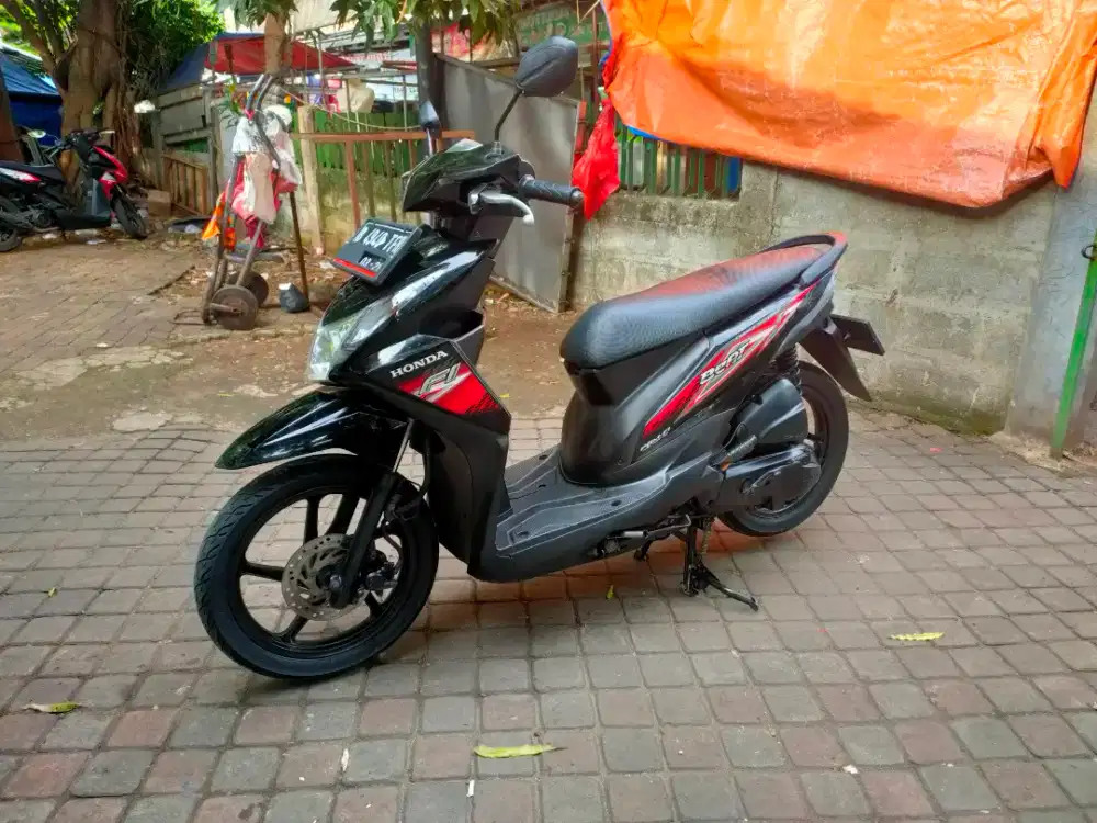 Honda Beat 110cc PGM-FI Thn 2015