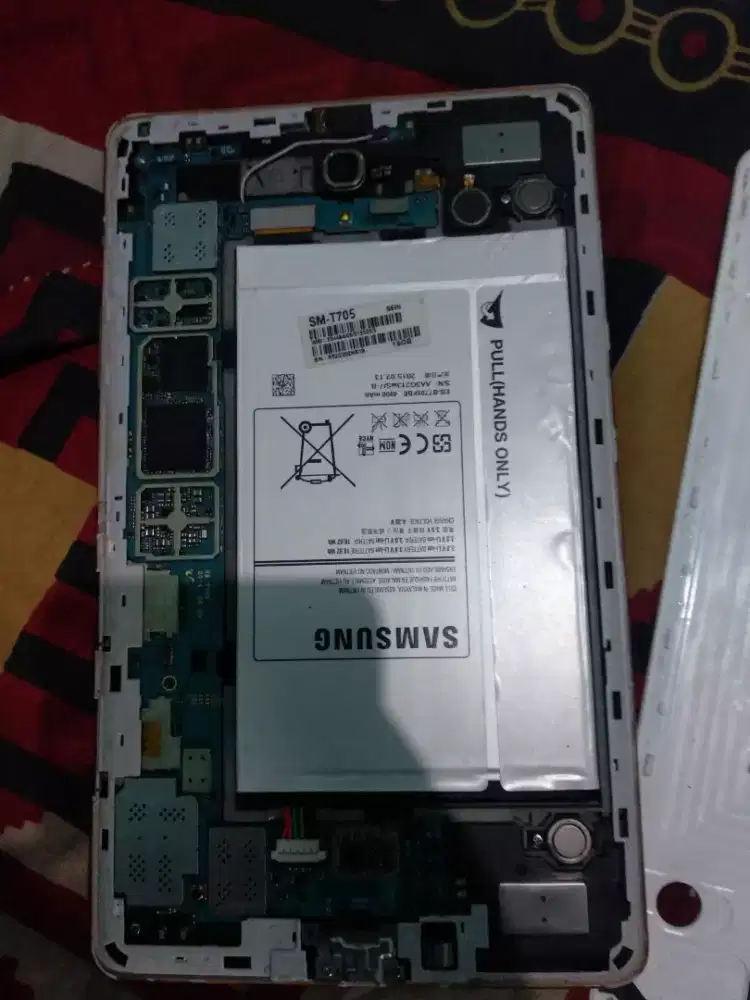 Tablet Samsung tab s 8.4 mati layar