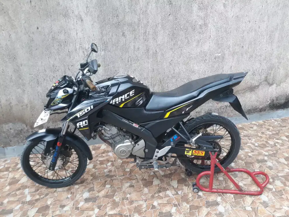 Yamaha vixion 2016 Advance.srt lengkap.pjak 1x.plat G 2028