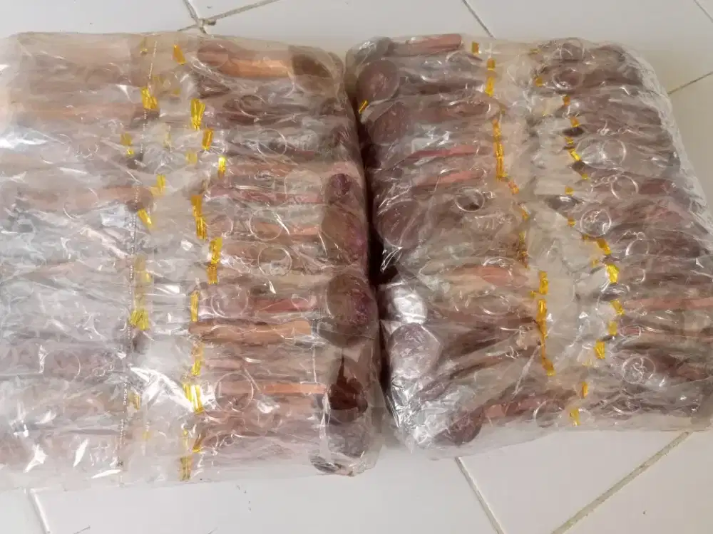 Jual souvenir model centong sayur mini kayu  ada 2 pax