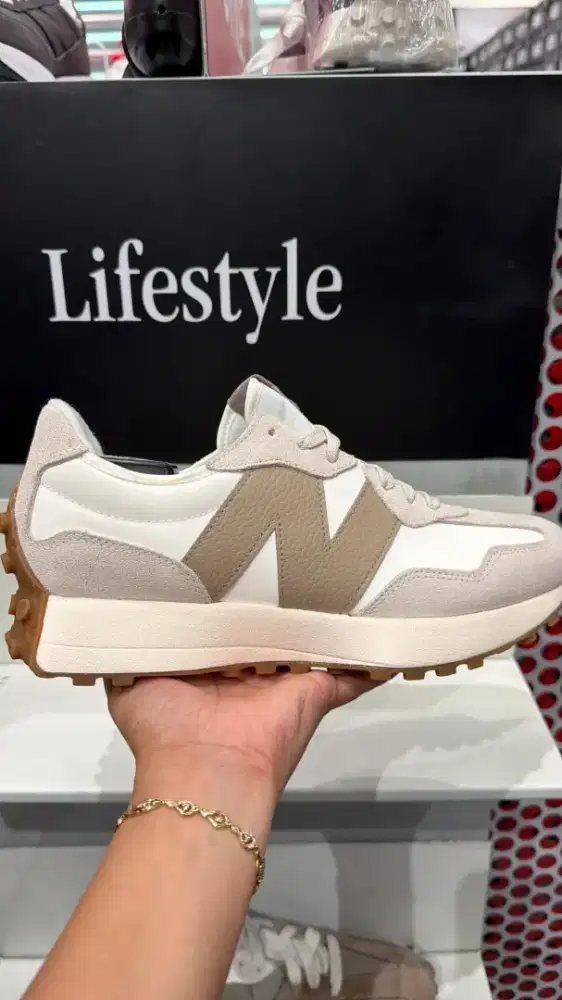 New Balance 327 Unisex