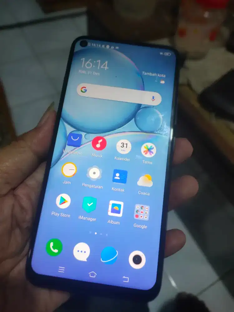 Vivo y50.. 8/128.. hrg jelass murrahe..