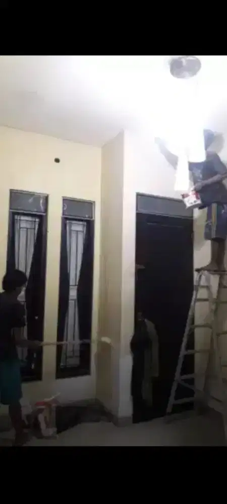 Tukang cat rumah harian bisa ataupun borongan juga bisa