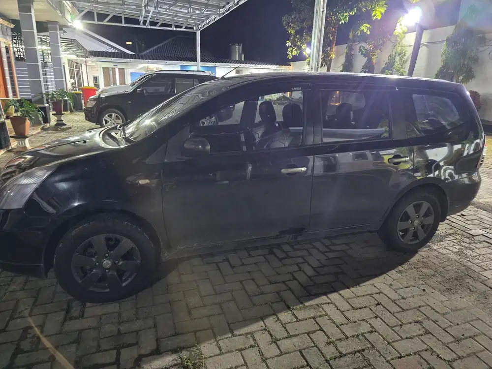 Nissan Grand livina 2008 Bensin