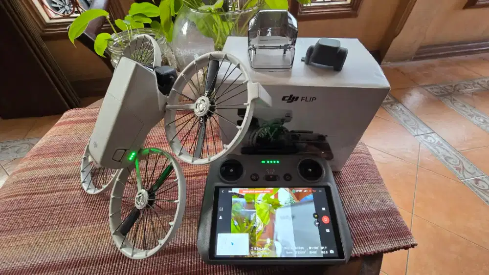 DJI FLIP Kondisi 100% rasa New