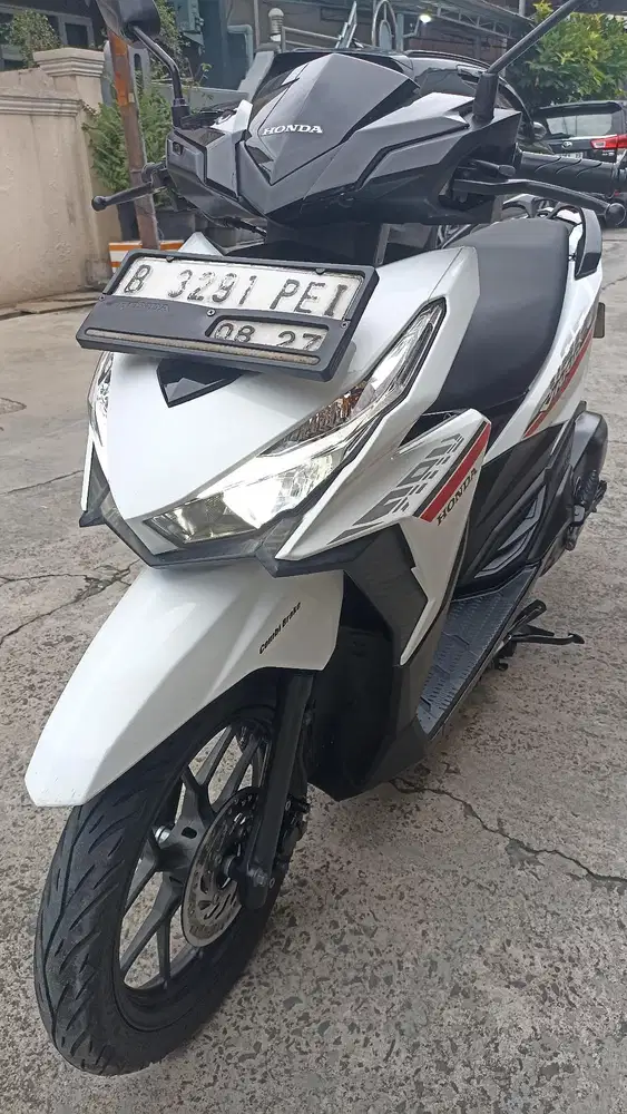 Honda Vario 125 LED CBS ISS tahun 2017