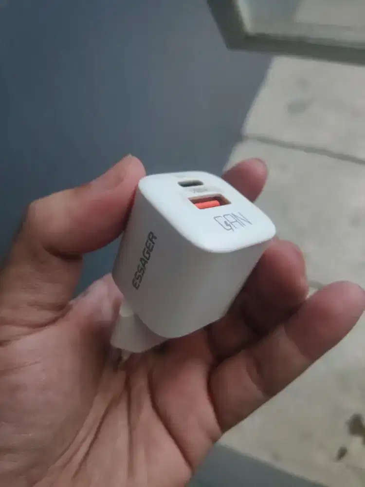 Adaptor Charger Iphone Android 20 Watt Essanger  GAN original