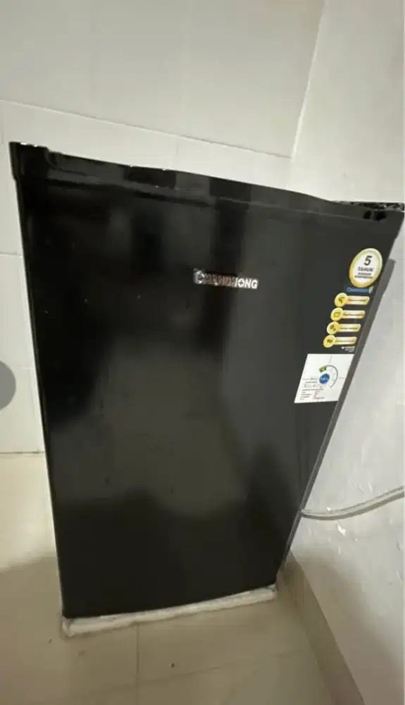 kulkas changhong 1 pintu
