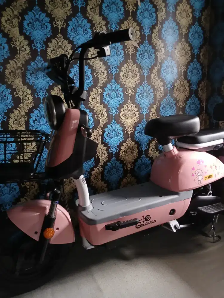 Di jual sepeda listrik jrng di pakai baru beli 3 bulan no minus