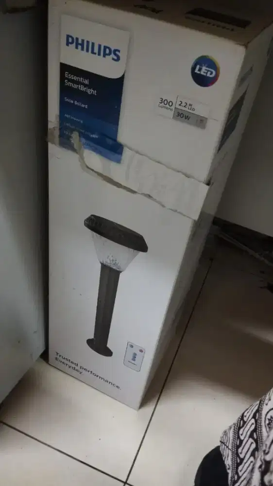 Dijual lampu philips essential dmart bright solar bollard  ld 730 rl