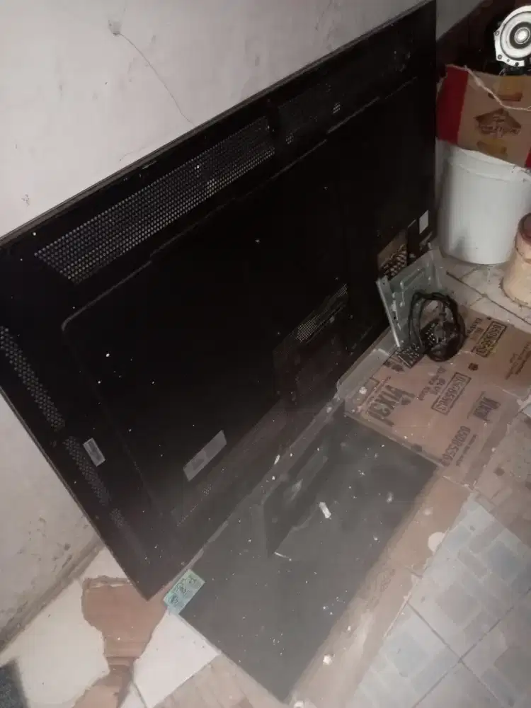 Dijual TV mati  LG 4Inch