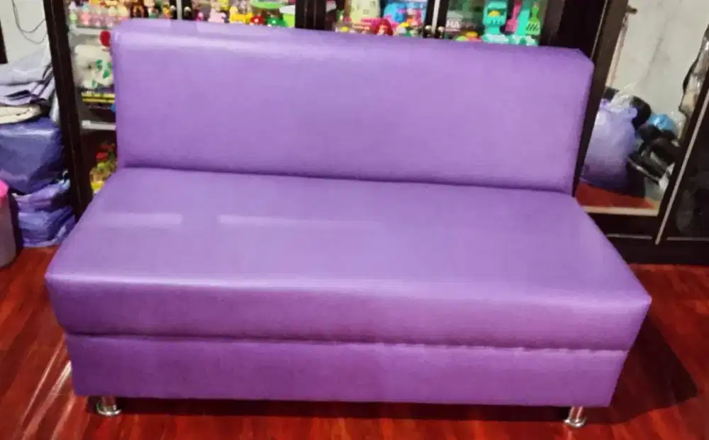 sofa baru ruang tunggu