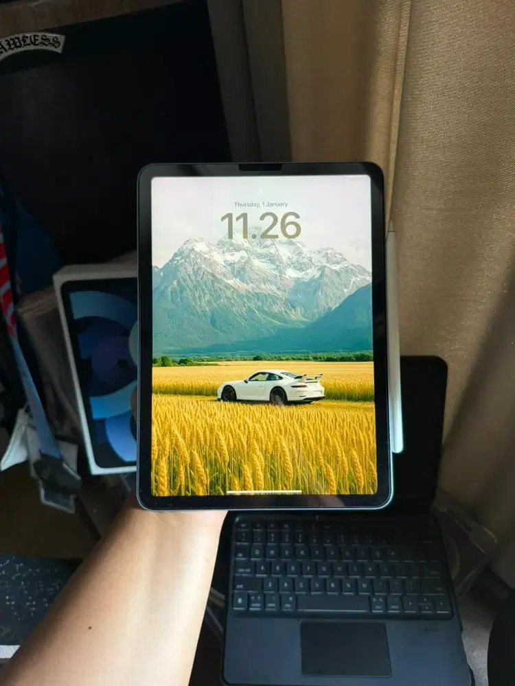 ipad air 4 64gb wifi only + apple pencil gen 2 + keyboard